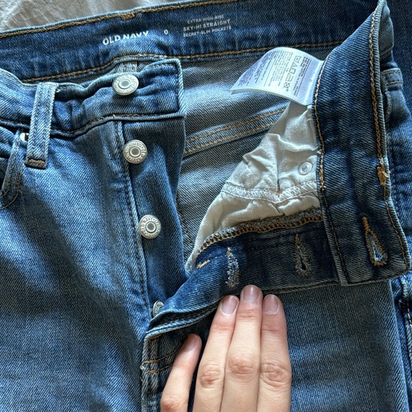 Old Navy Jeans - Picture 8 of 8